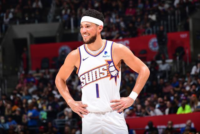 勇士大胜湖人26分，库里状态回暖，布朗尼表现平平